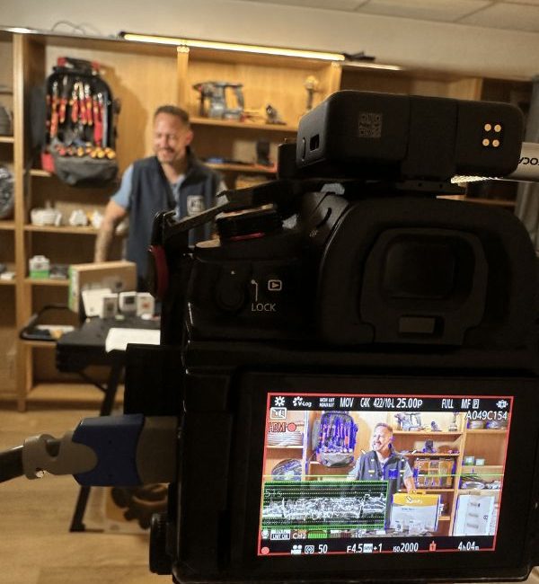 Backstages03-123Elec